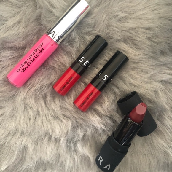 Sephora Other - Sephora Collection lipstick bundle